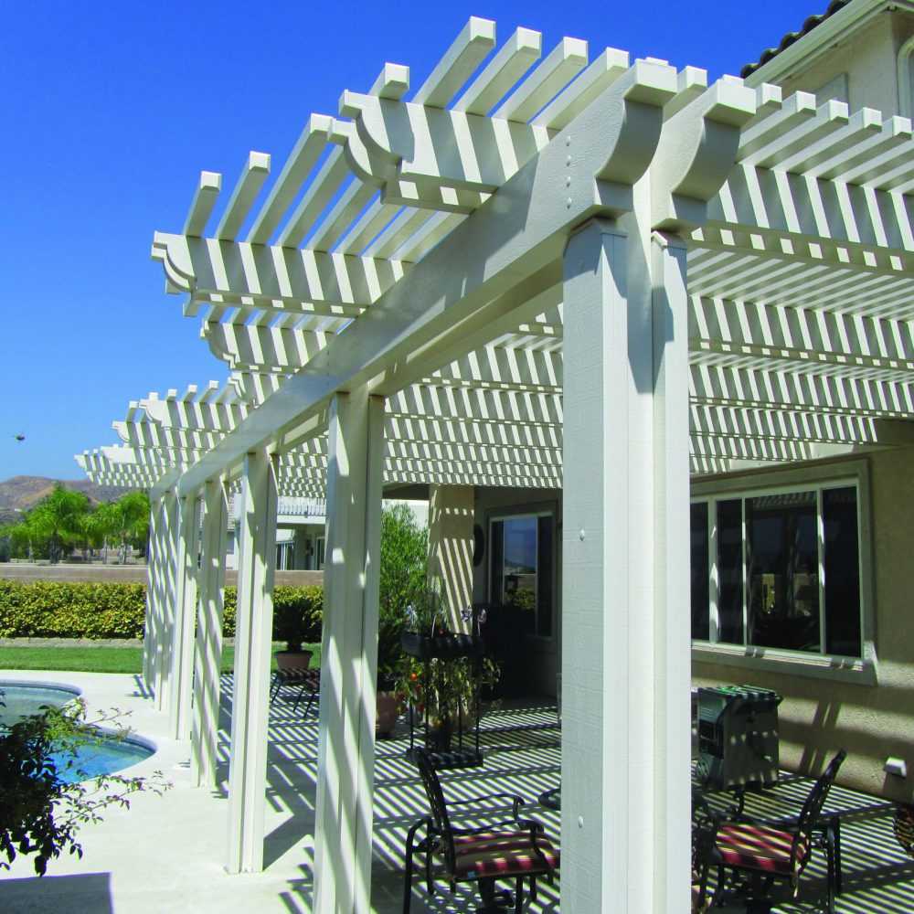 Lattice patio cover poolside